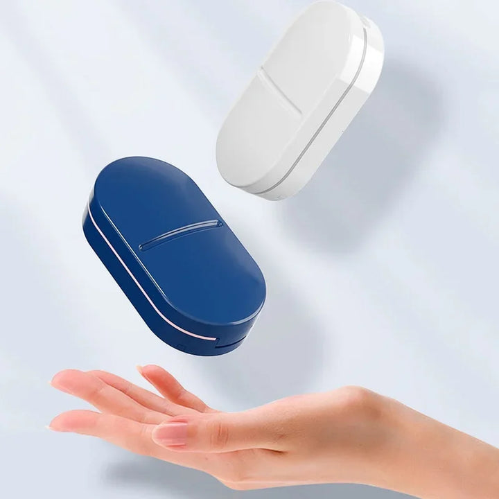 Portable 2-in-1 Pill Cutter and Storage Box – Mini Medicine Divider and Crusher