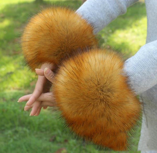 Women Furry Sleeve Cuffs Fox Short Wrist Bracelet