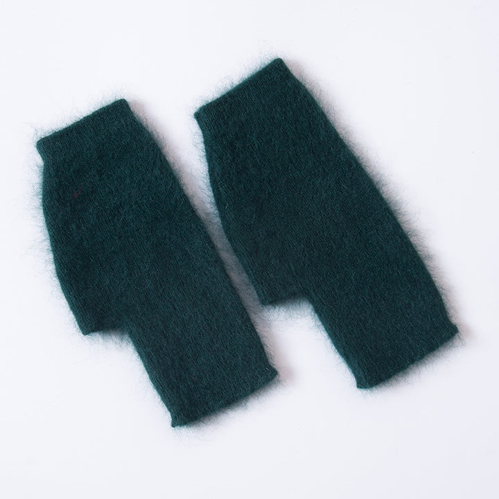 Mink Mittens Are Cute For Girls In Winter