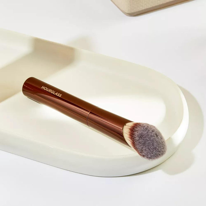 Ambient Soft Glow Foundation Brush - Luxurious Soft Fiber Single Face Brush