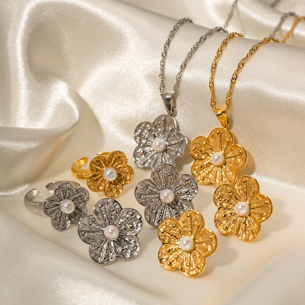 Stainless Steel Retro Flower Jewelry Set