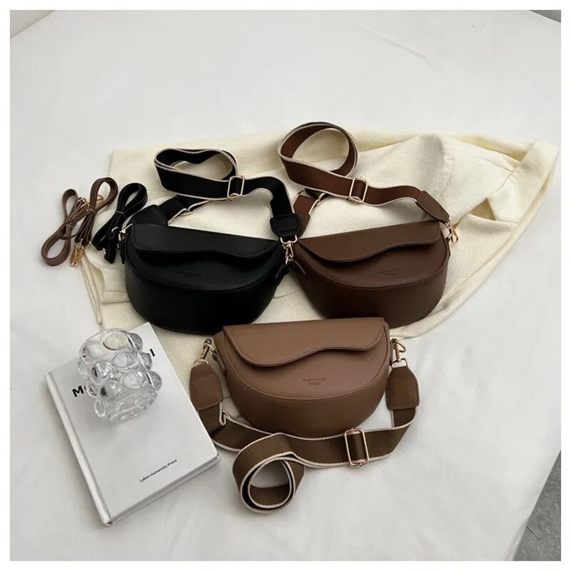 2024 Trendy Pillow Shoulder Bag for Women: Crossbody & Messenger Style