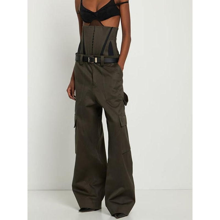 Slim-Fit Contrasting Cargo Pants with Removable Girdle