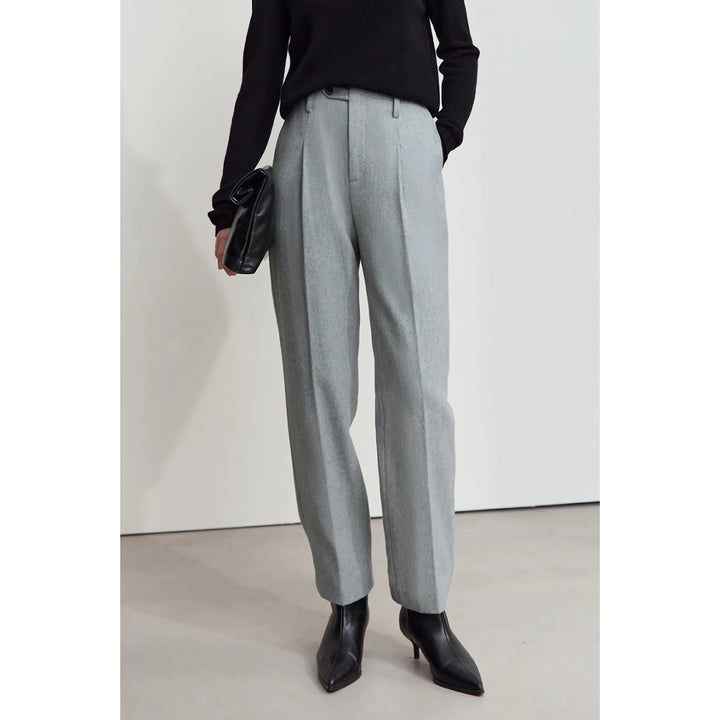 Chic Women's Tapered Wool Pants – Perfect for Commuting