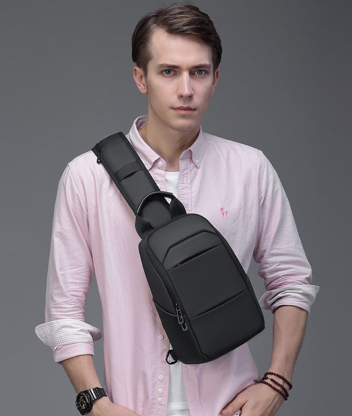 New Men's Chest Bag Casual Crossbody Water-repellent Outdoor Travel