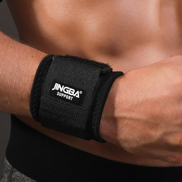 Adjustable Weightlifting Wristband