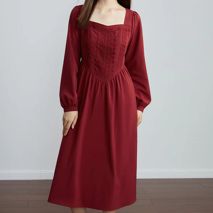 Retro Red Long Sleeve Square Neck Dress with Lace Decoration