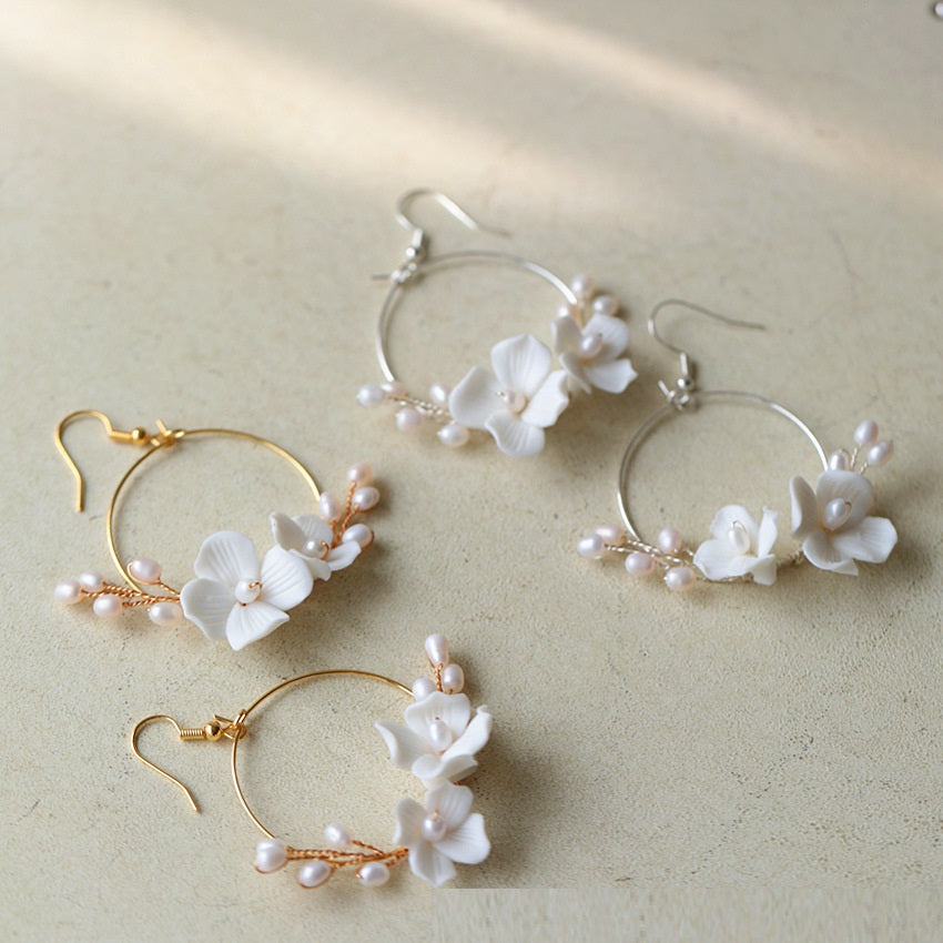 Simple Circle Freshwater Pearl Flower Earrings