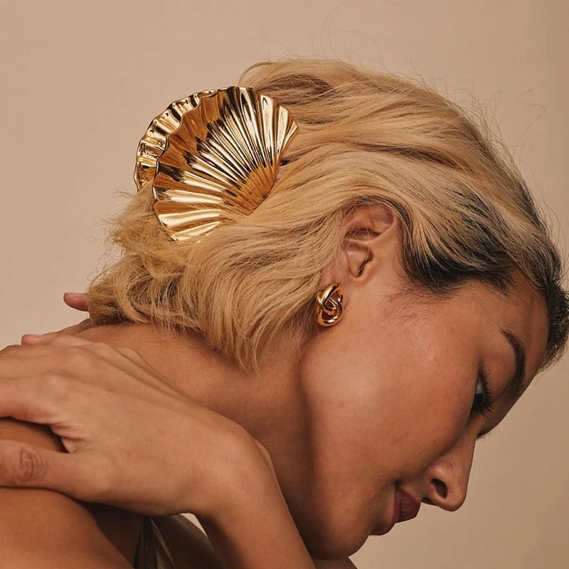 Trendy Gold Metal Shell Hair Claw Clip