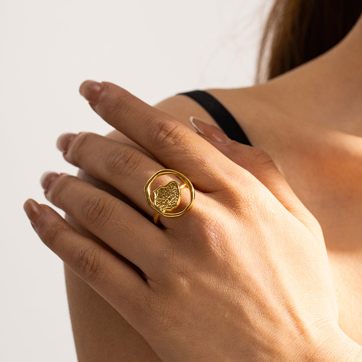 18K Gold-Plated Hollow-Carved Stainless Steel Ring