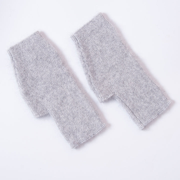 Mink Mittens Are Cute For Girls In Winter