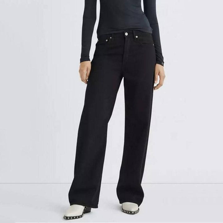 Women's Elegant Black Straight Jeans