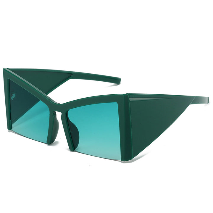 Retro Luxury Eyewear for Stylish Sun Protection