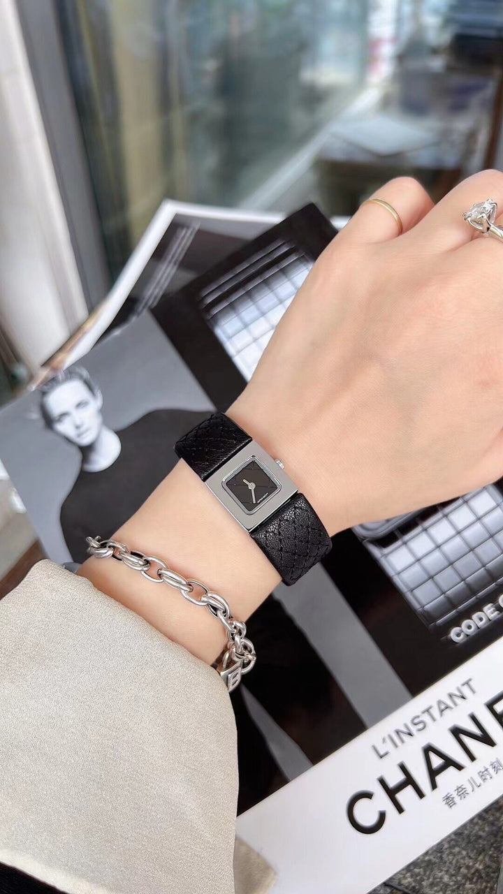 Square Retro Design Fashion Women's Leather Watch