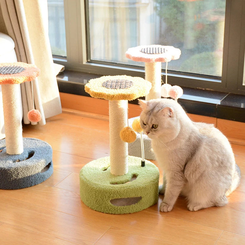 Interactive Sisal Cat Scratching Post with Hanging Balls