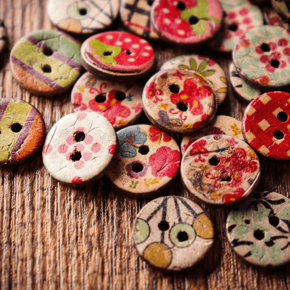 100 PCS round Pattern Wooden Button Mixed 2 Hole Natural Sewing Children Handmade Clothes Buttons - MRSLM