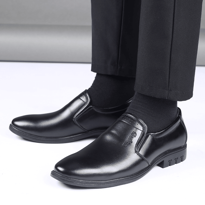 Men Cowhide Leather Pointed Toe Soft Bottom Slip on Business Casual Dress Shoes - MRSLM