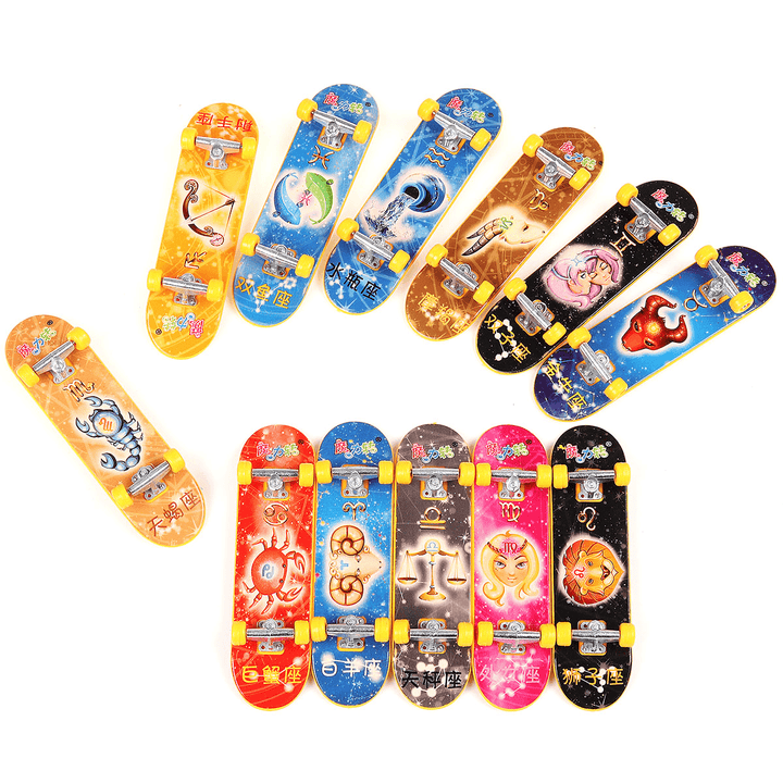 1Pc Mini Finger Skateboard Skate Boarding Model Children Toy Christmas Gift - MRSLM