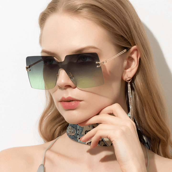 Women Oversized Square Frame Fashion Metal UV Protection Sunglasses - MRSLM