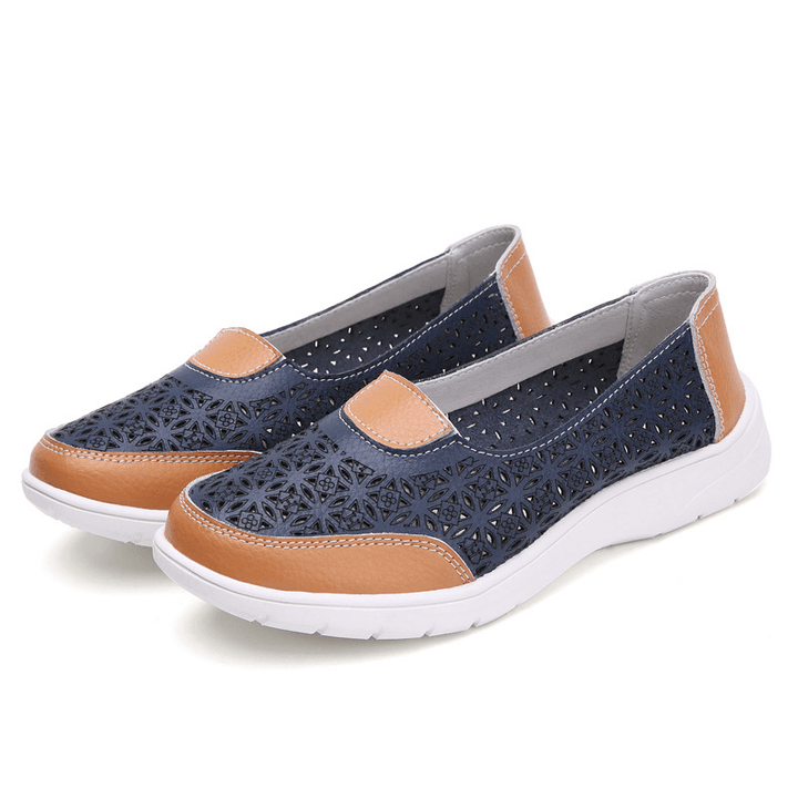 Women Hollow Leather Slip on Solid Color Soft Sole Flats - MRSLM