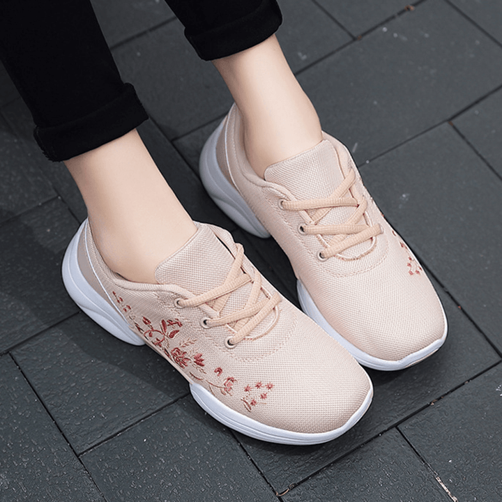 Women Casual Embroidery Flowers Knitted Lightweight Breathable Sneakers - MRSLM