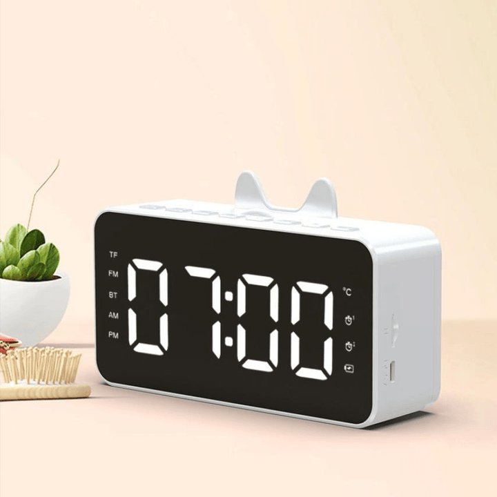 Q9 FM Radio Clock Mirror Bluetooth Speaker Dual Alarm Thermometer Phone Holder Card Multi-Function Audio HD Screen Smart Speaker - MRSLM