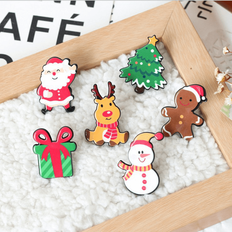 Christmas Mini Festive Snowman Elk Brooch New Year Decorationsl Gift Shirt Collar Brooch - MRSLM