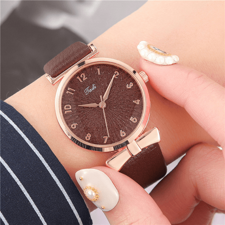 Business Elegant Women Watch Leather Band Petal Gradient Pattern Dial Adjustable Clasp Quartz Watch - MRSLM