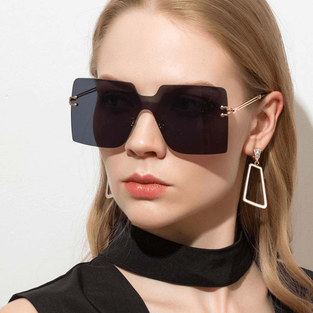 Women Oversized Square Frame Fashion Metal UV Protection Sunglasses - MRSLM