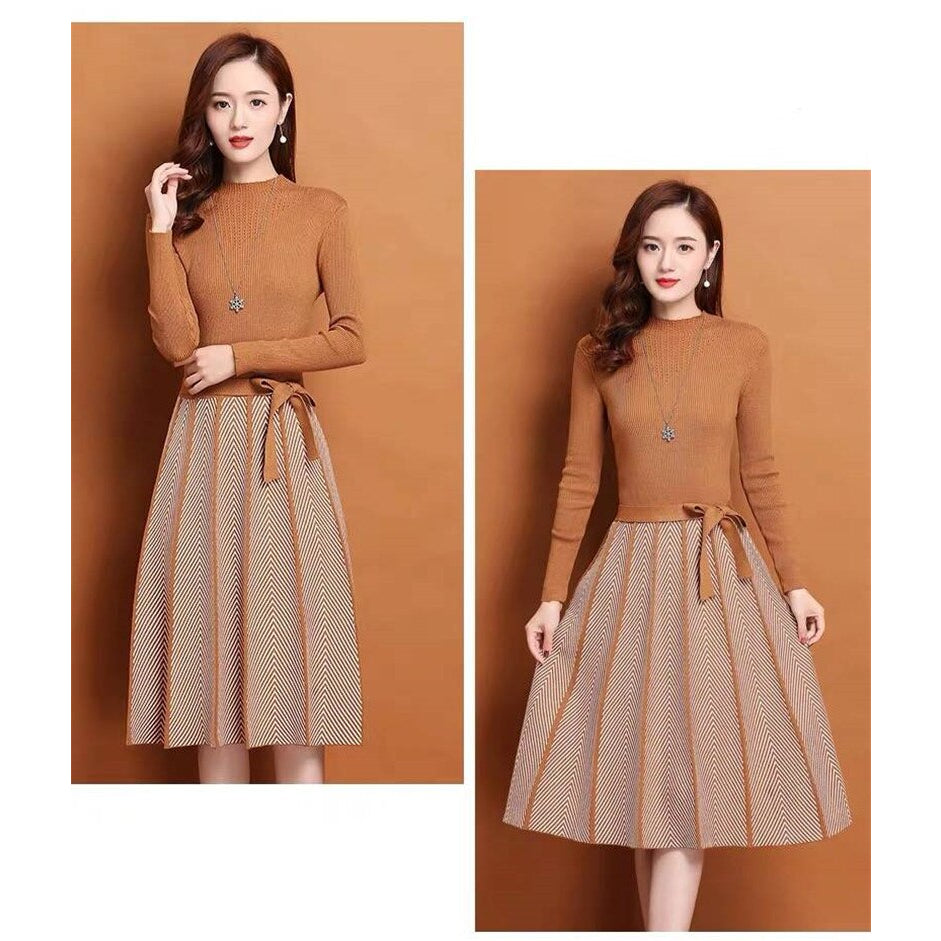 Elegant Pleated Women's Sweater Dress