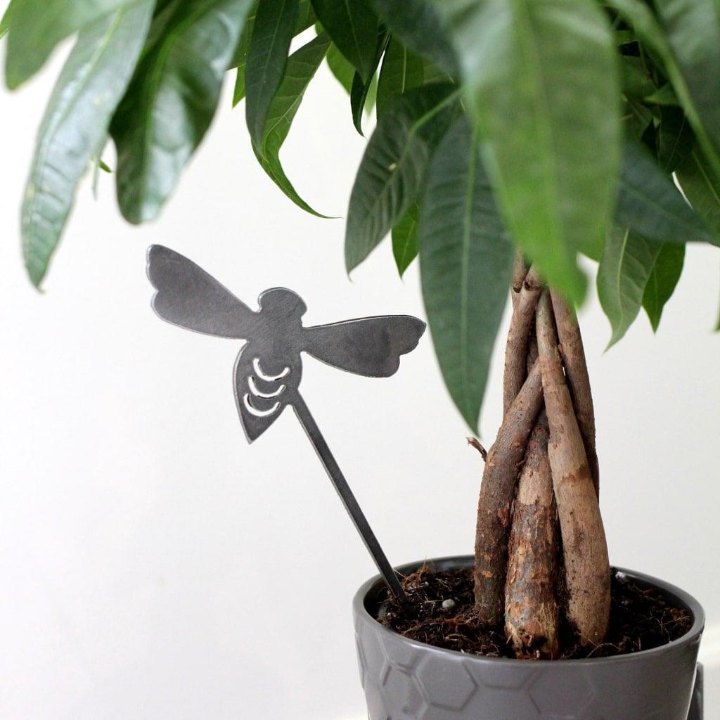 Bumble Bee Plant Stake - MRSLM